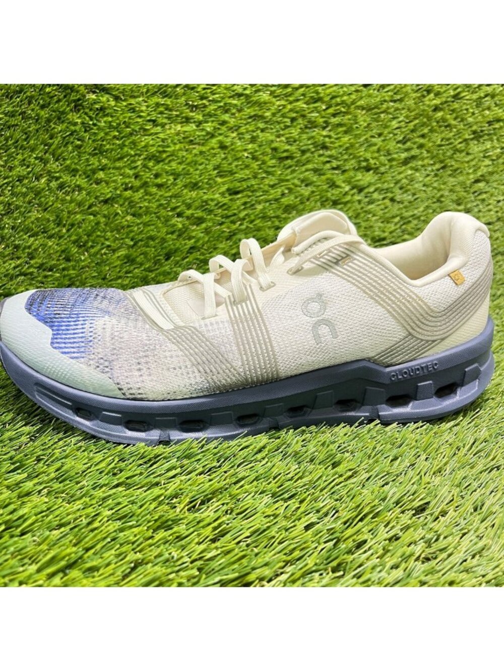 On Cloudgo Suma Womens Size 11 White Blue Athletic Running Shoes Sneakers - Picture 3 of 11